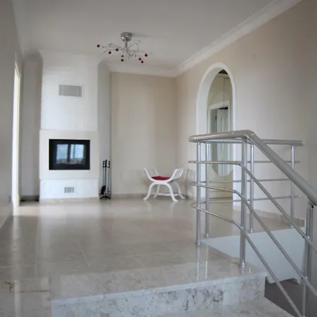Toros 5 Lux Penthouse 3+1 Apartment Alanya